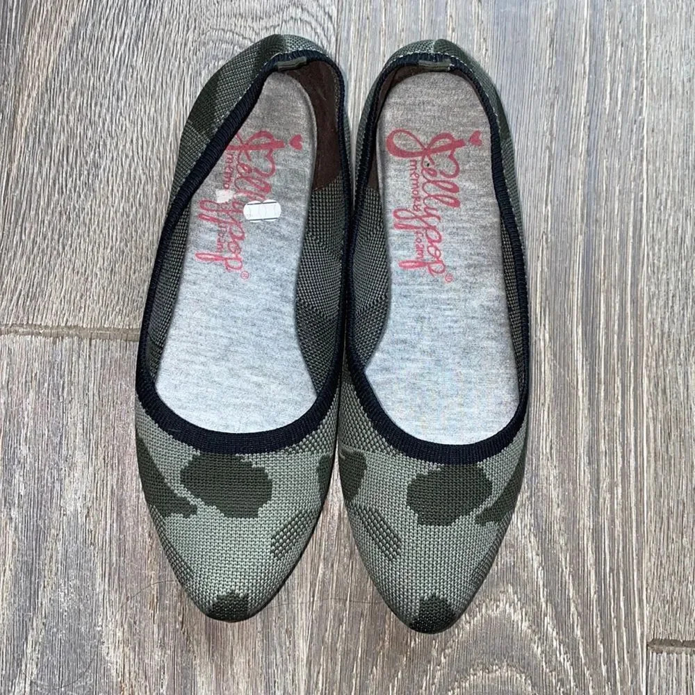 Camouflage flats
